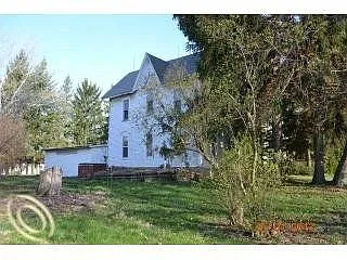 5851 N Latson Rd photo 1
