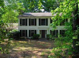 125 Kingswood Dr, Fayetteville, GA 30215