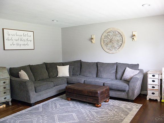 4th image of 3237 Jenny Lind Rd