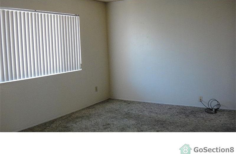 2nd image of 4319 Swift Ave #A