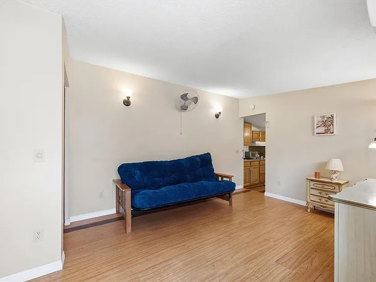 7505 Fairlane Ave — Photo 37