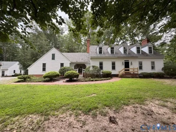 12701 Old Chestnut Cir, Midlothian, VA 23112