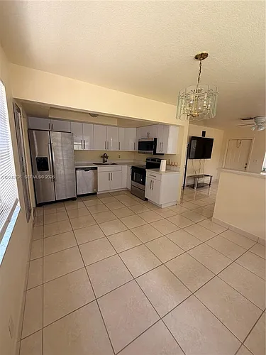 1141 NW 5th Ave #1-2 Photo 1