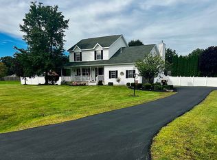 67 Raylinsky Rd, Ballston Lake, NY 12019