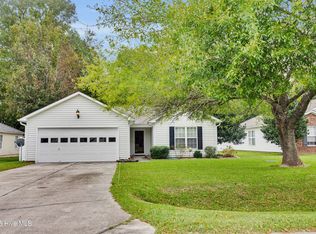 123 Luke Ct, New Bern, NC 28560