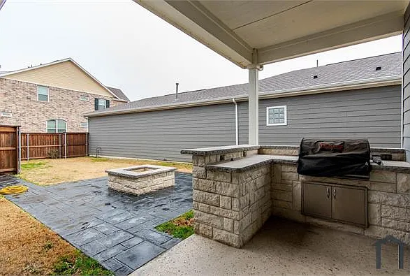 3 bed, 2258 sqft, $2,950 — Photo 4
