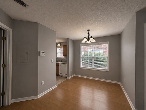 4th image of 1325 Cedar Shoals Dr APT 500