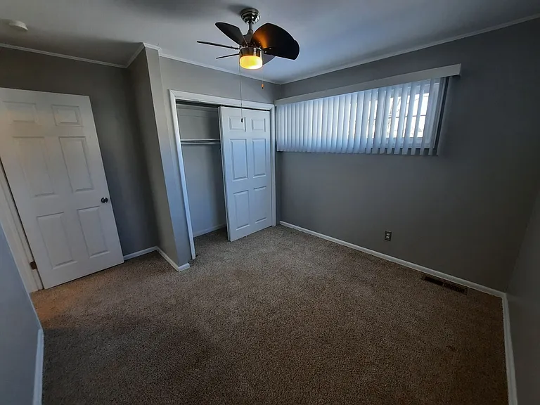 2319 Williams St — Photo 15