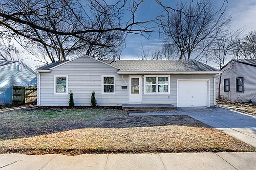 1133 E Crowley St Photo 1