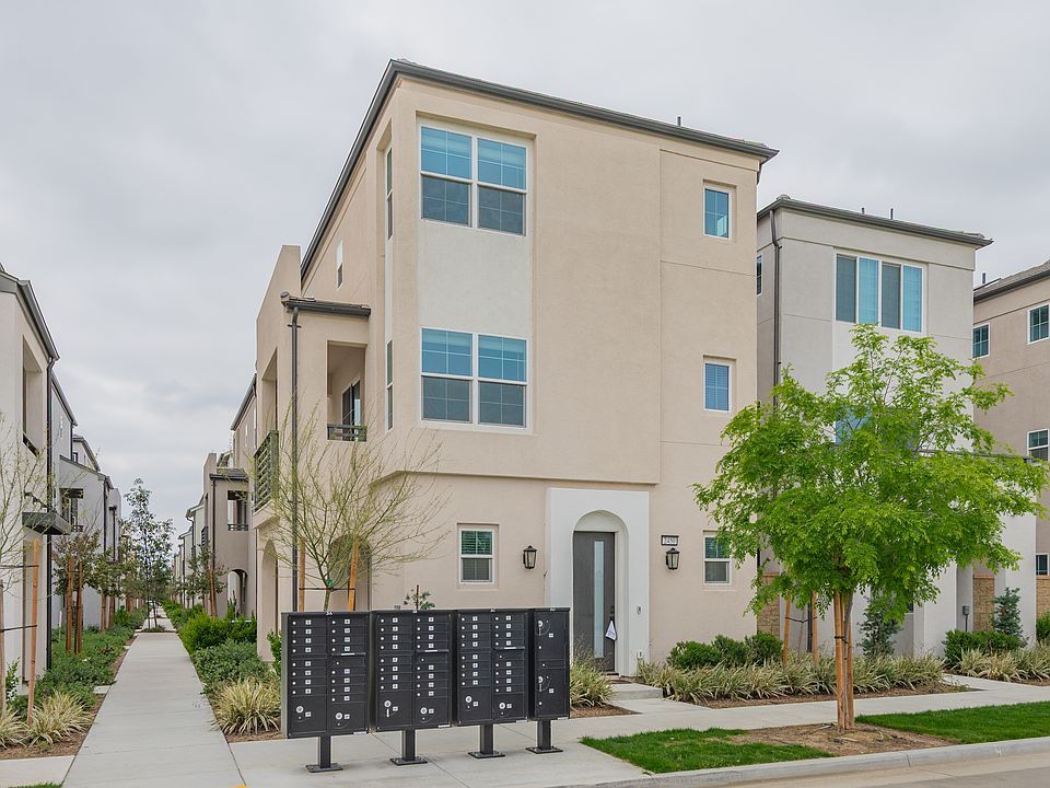 1st image of 2450 E Stanley Paseo