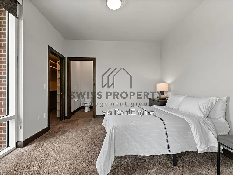 1145 N High St #504 — Photo 24