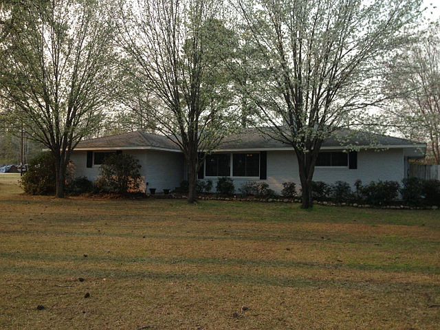1st image of 405 W Meadowbrook Dr