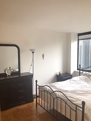 Rented by Kian Realty | media 34