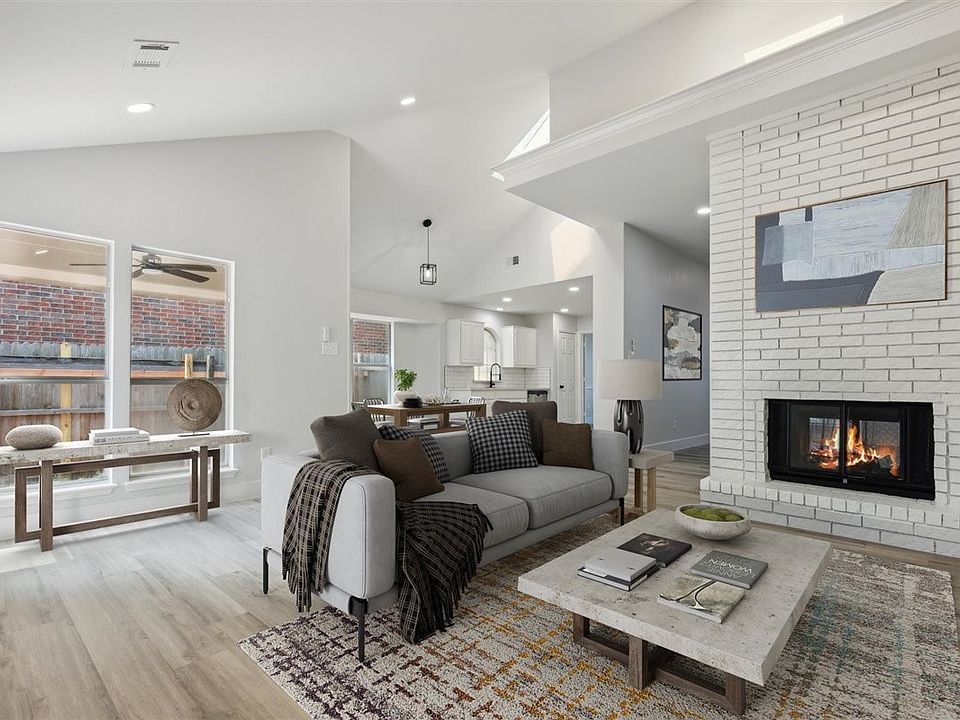 1st image of 1514 Curtis Ln