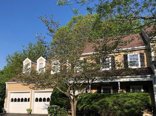 15 Essex Dr, Mendham, NJ 07945