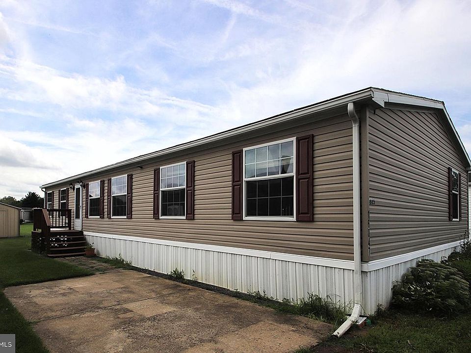 1st image of 16847 Longfellow Ct