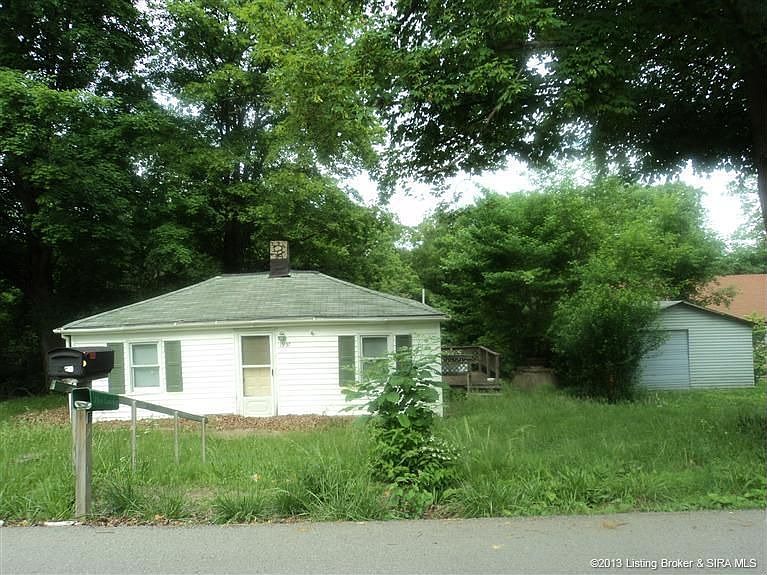 2nd image of 1977 Edgewood Dr
