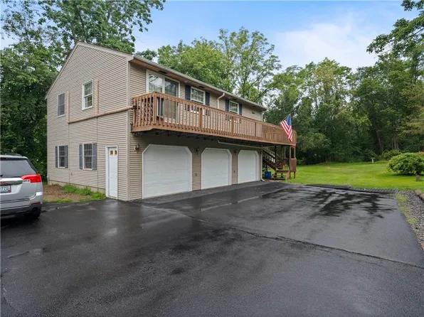 155 Morgan Ave #B, Johnston, RI 02919