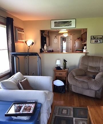 2nd image of 1125 Lillian Ln