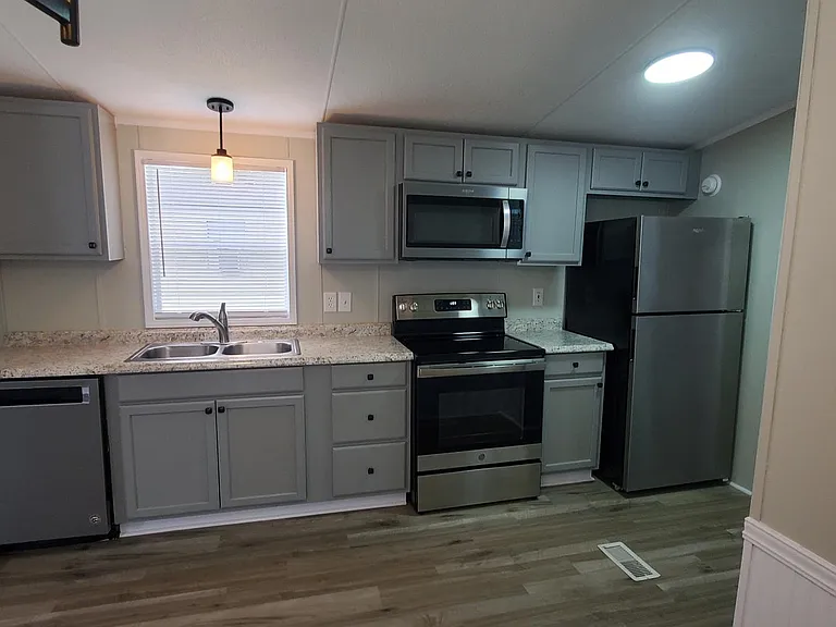 113 Sycamore Ln — Photo 9