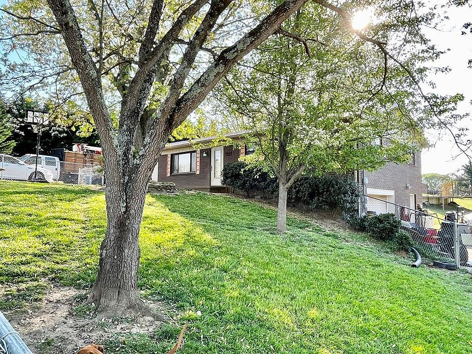 1st image of 1839 Hinkle Dr