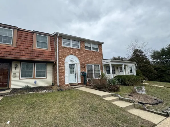 27 Radcliff Pl, Willingboro, NJ 08046