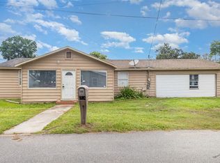 211 NW 8th St, Mulberry, FL 33860