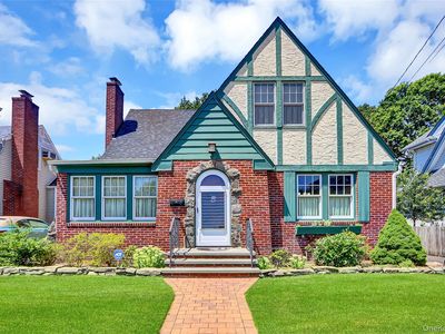 8 Alexine Avenue, East Rockaway, NY, 11518