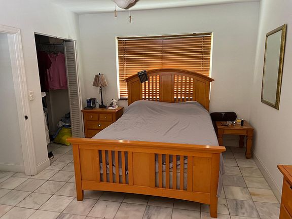 5th image of 1647 N Treasure Dr