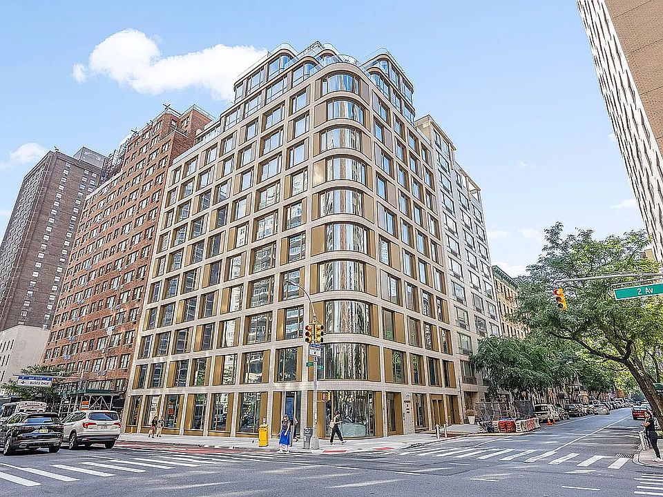 1st image of 250 25th St #10E