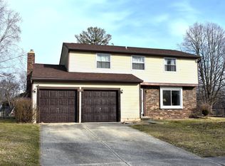 525 Brentwood Dr E, Plainfield, IN 46168