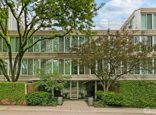 2525 Wellington Ct #103, Evanston, IL 60201