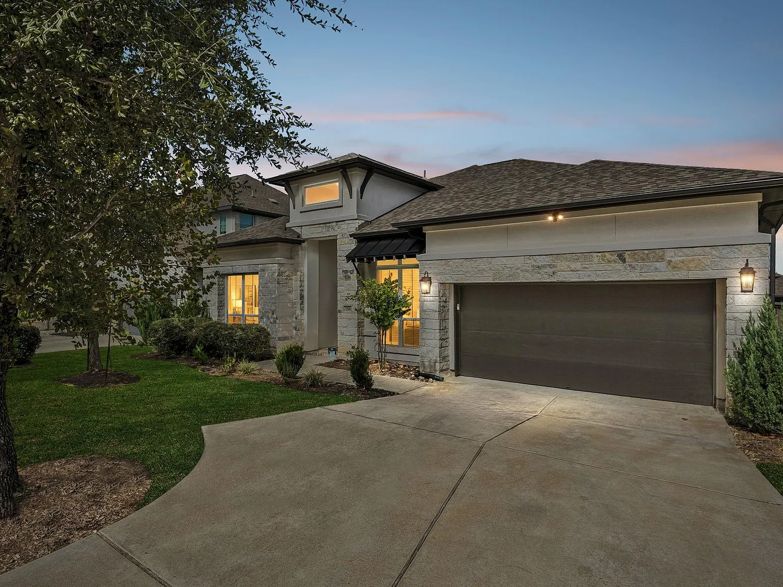 4 bed, 3.5 bath, 2957 sqft, $3,200 — Photo 1