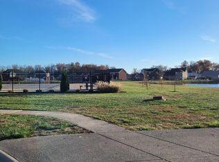 364 Villa Ln, Shepherdsville, KY 40165