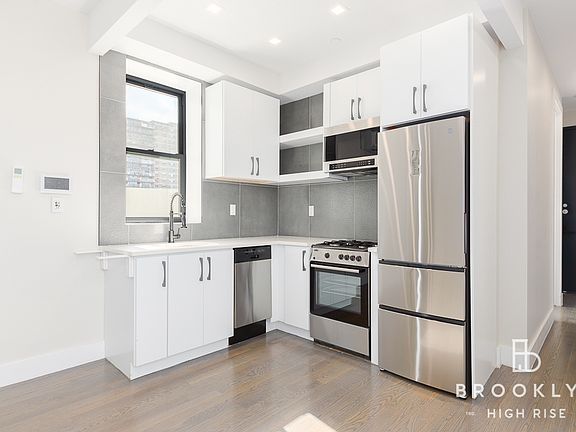 4th image of 90 Manhattan Ave #3