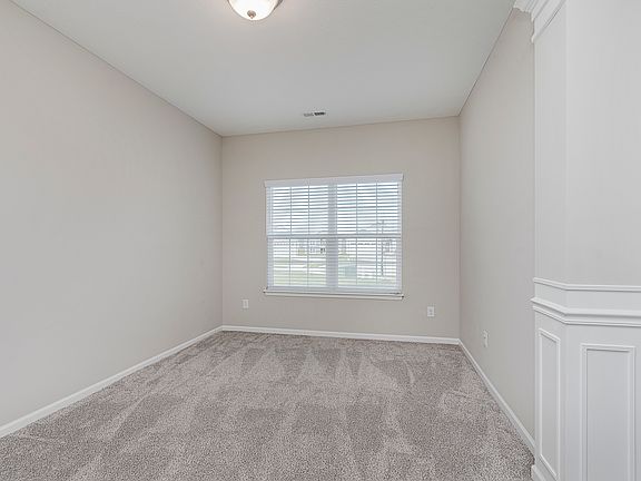 5th image of 12179 Bates Ct