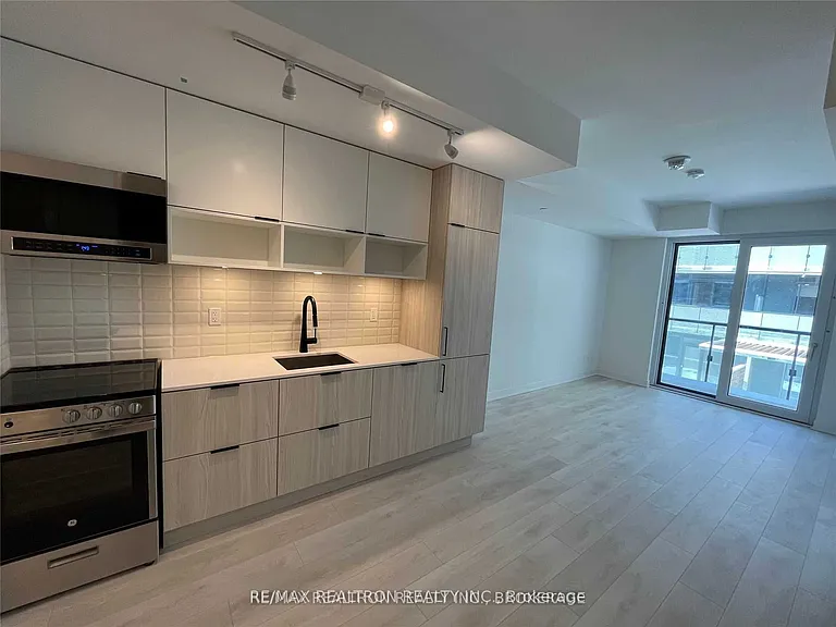 35 Rolling Mills Rd #N425 — Photo 3
