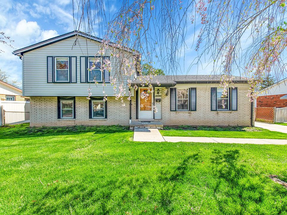 1st image of 18551 Aldrin Ave