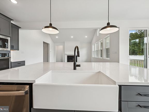 5th image of 28552 Blossom Ln