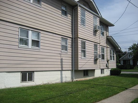 4th image of 453 College Ave