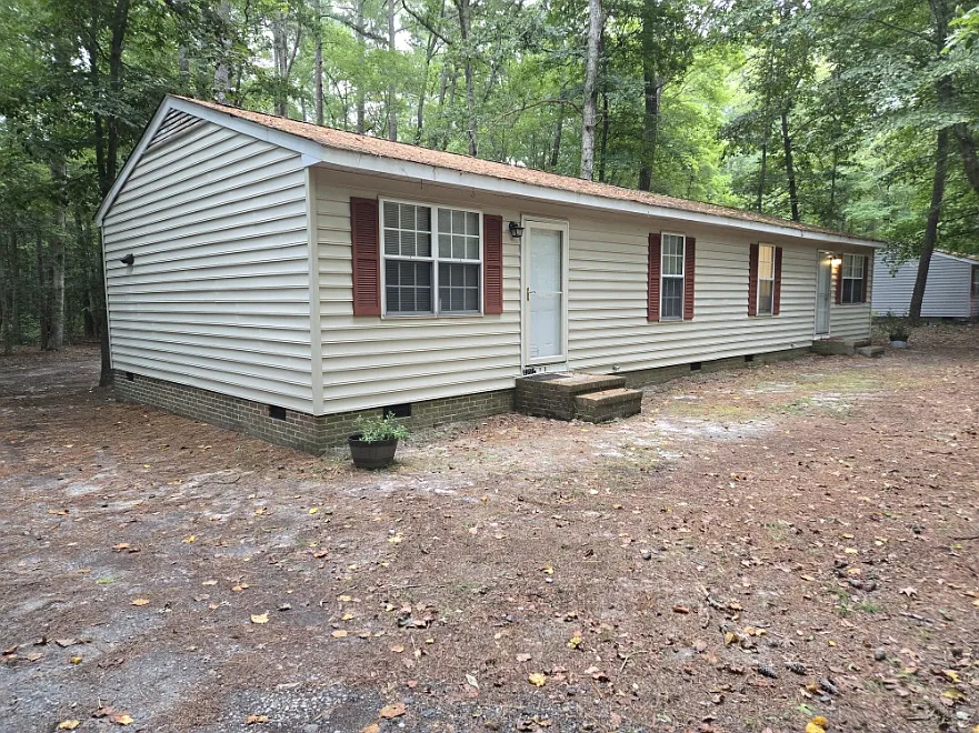 2 bed, 720 sqft, $1,300 — Photo 2