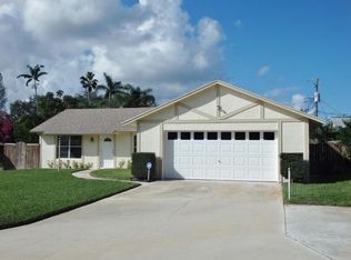 7612 SE Dove St, Hobe Sound, FL 33455