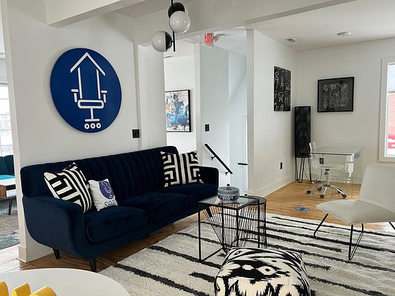 5th image of 7438 Oakland Ave #2