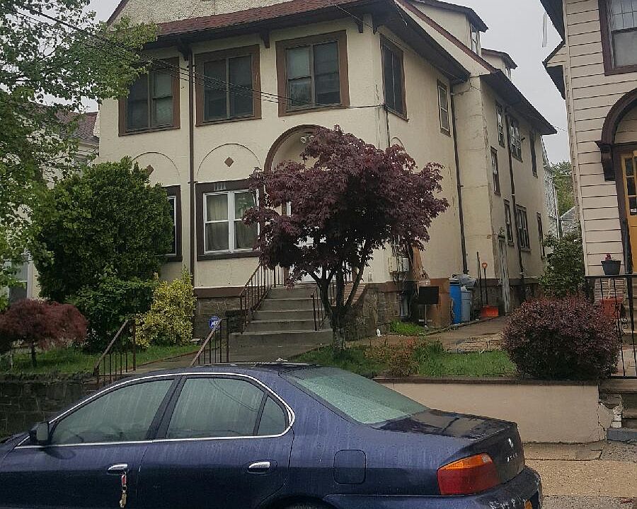 1st image of 160 Brookside Ave