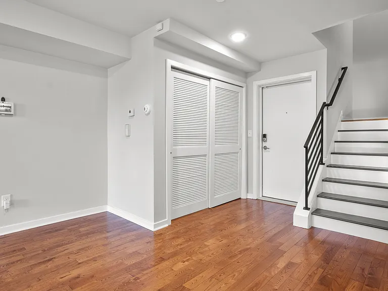 1329 N Randolph St #4 — Photo 14