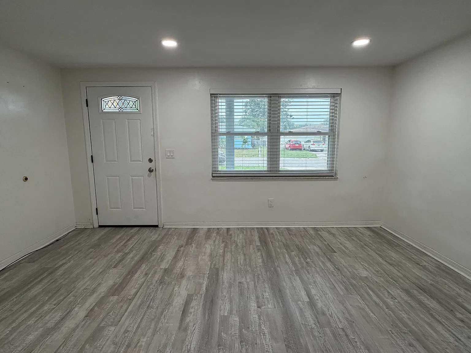 2 bed, 879 sqft, $2,000 — Photo 4