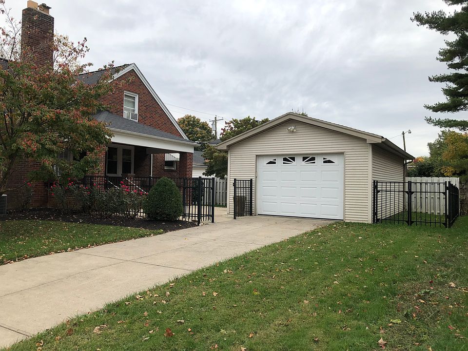 Large Concrete driveway