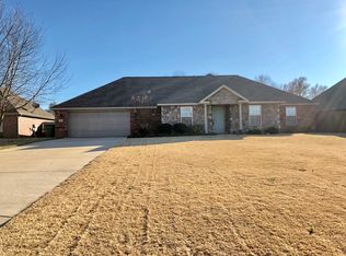 1806 Countryside Ln, Rogers, AR 72758