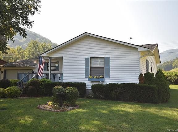 2nd image of 29 Sunflower Ln