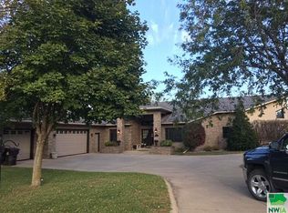 115 Quail Ridge Rd, Sergeant Bluff, IA 51054